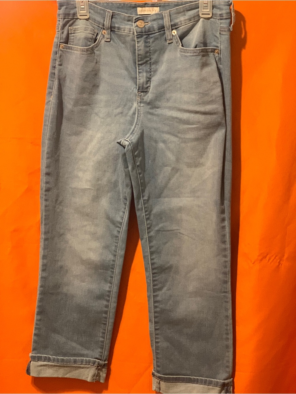 Crown & Ivy Women's Cuffed Crop Relaxed Fit Denim Jeans
